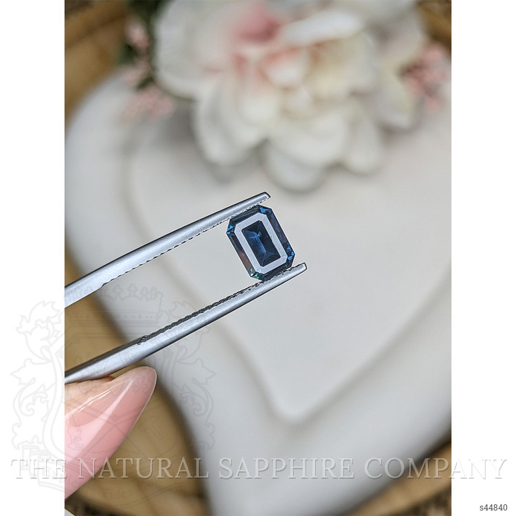 1.59 Ct. Greenish Blue Sapphire from Ceylon (Sri Lanka)