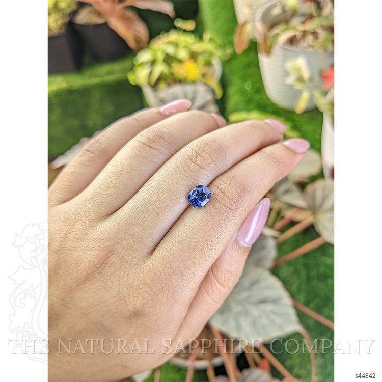 1.86 Ct. Blue Sapphire from Ceylon (Sri Lanka)