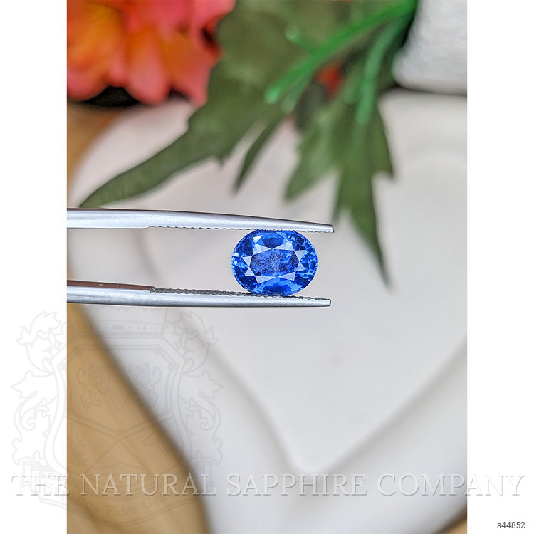 3.05 Ct. Blue Sapphire from Ceylon (Sri Lanka)