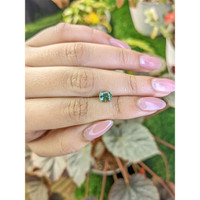 1.58 Ct. Yellowish Green Sapphire from Ceylon (Sri Lanka) Life Style