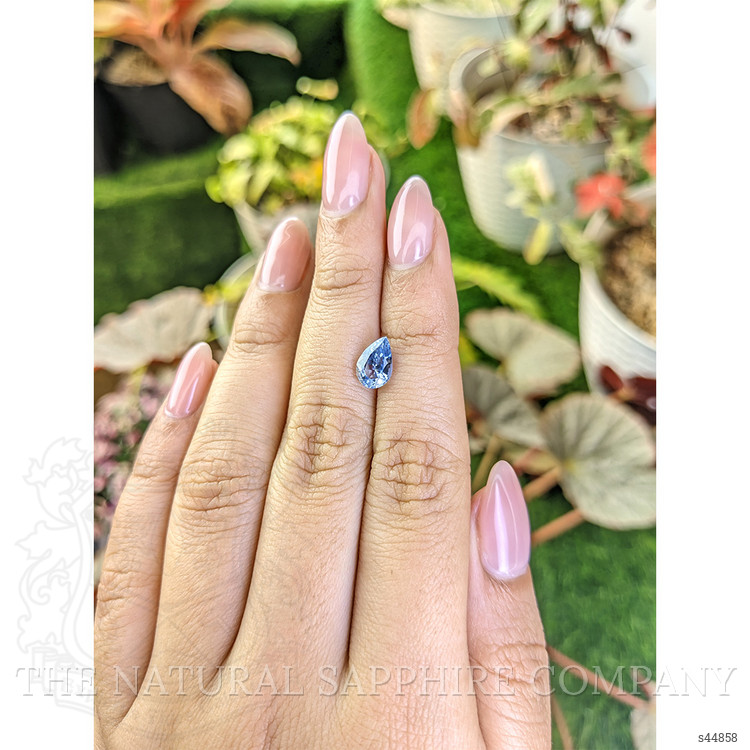 1.76 Ct. Blue Sapphire from Ceylon (Sri Lanka)