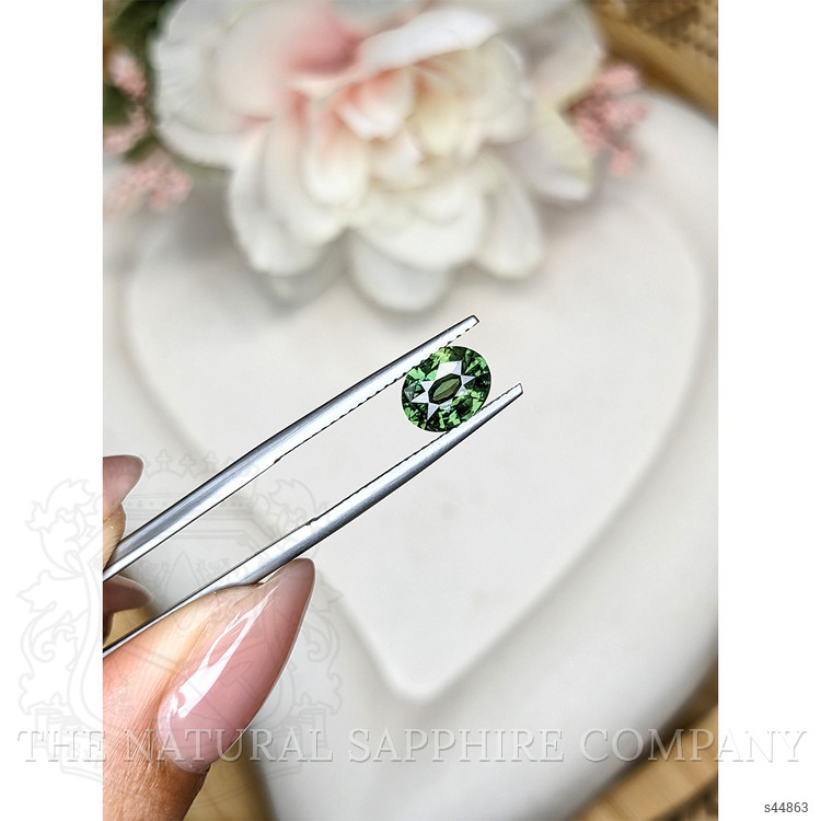 1.39 Ct. Green Sapphire from Ceylon (Sri Lanka)