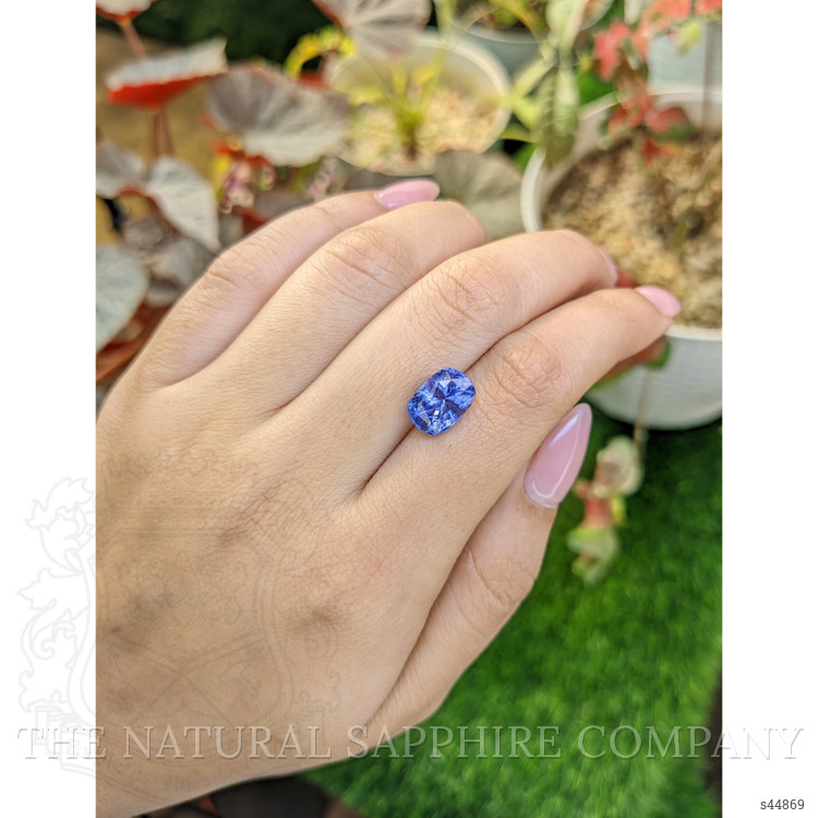 5.06 Ct. Blue Sapphire from Ceylon (Sri Lanka)