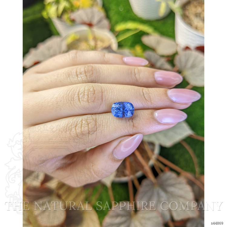 5.06 Ct. Blue Sapphire from Ceylon (Sri Lanka)