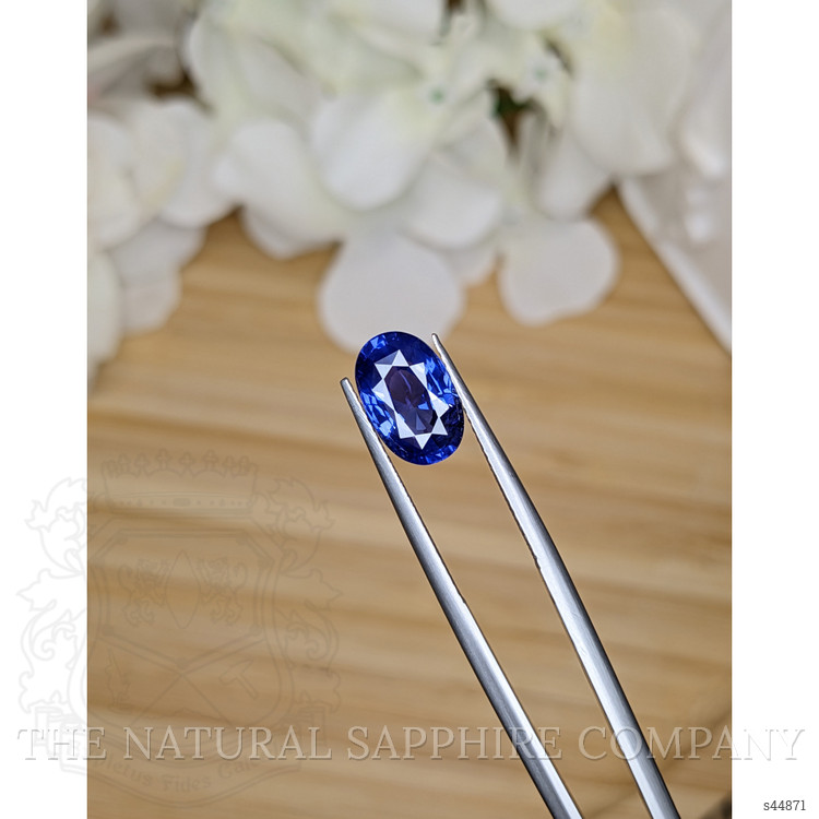 4.13 Ct. Blue Sapphire from Ceylon (Sri Lanka)