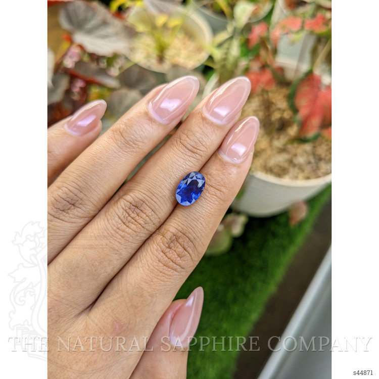 4.13 Ct. Blue Sapphire from Ceylon (Sri Lanka)