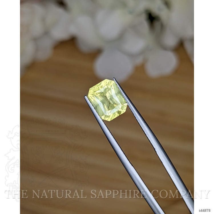 3.04 Ct. Yellow Sapphire from Ceylon (Sri Lanka)