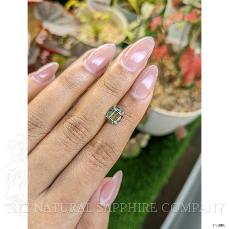 1.66 Ct. Green Sapphire from Ceylon (Sri Lanka)