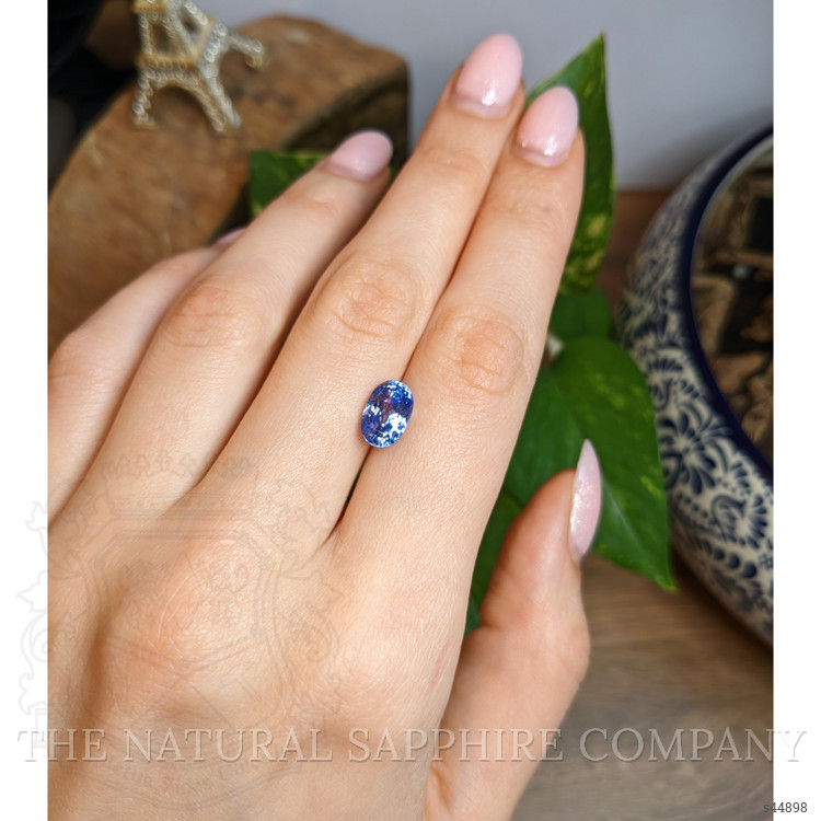 4.01 Ct. Blue Sapphire from Ceylon (Sri Lanka)