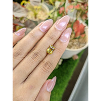 2.72 Ct. Greenish Yellow Sapphire from Ceylon (Sri Lanka) Life Style