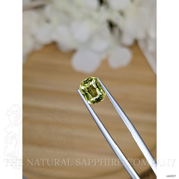 1.96 Ct. Greenish Yellow Sapphire from Ceylon (Sri Lanka)