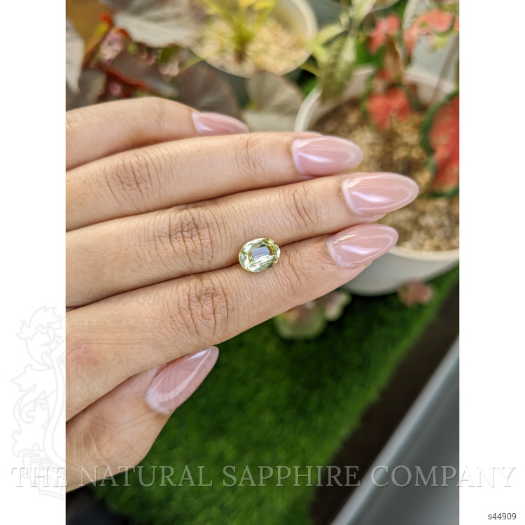 2.29 Ct. Yellow Sapphire from Ceylon (Sri Lanka)