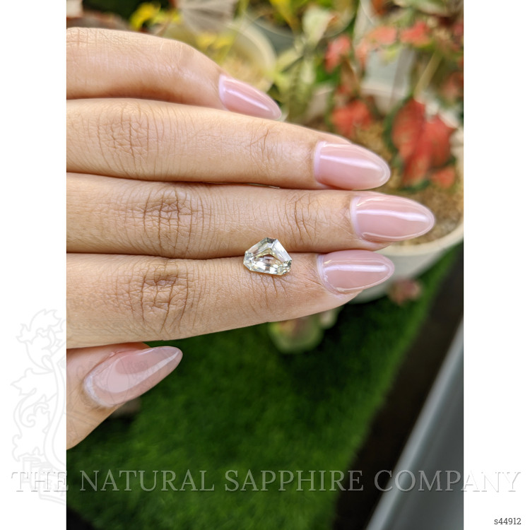 2.51 Ct. Yellow Sapphire from Ceylon (Sri Lanka)