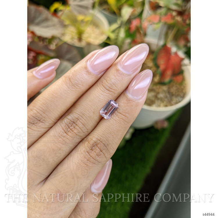 1.92 Ct. Purplish Pink Sapphire from Ceylon (Sri Lanka)