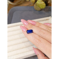 4.57 Ct. Blue Sapphire from Ceylon (Sri Lanka) Life Style