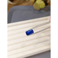 4.57 Ct. Blue Sapphire from Ceylon (Sri Lanka) Life Style
