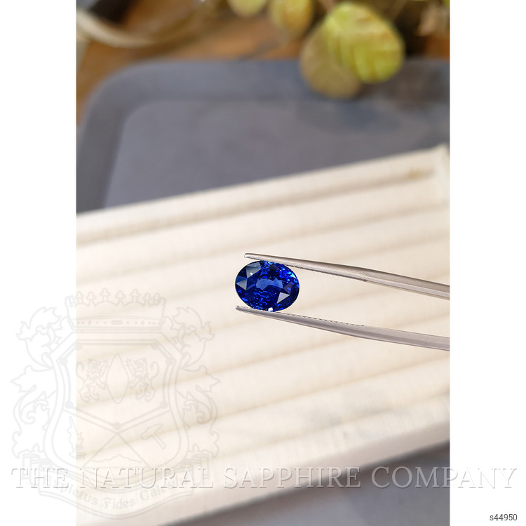 4.06 Ct. Blue Sapphire from Ceylon (Sri Lanka)