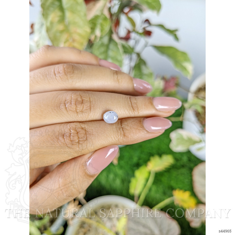 1.99 Ct. Bluish Grey Star Sapphire from Ceylon (Sri Lanka)