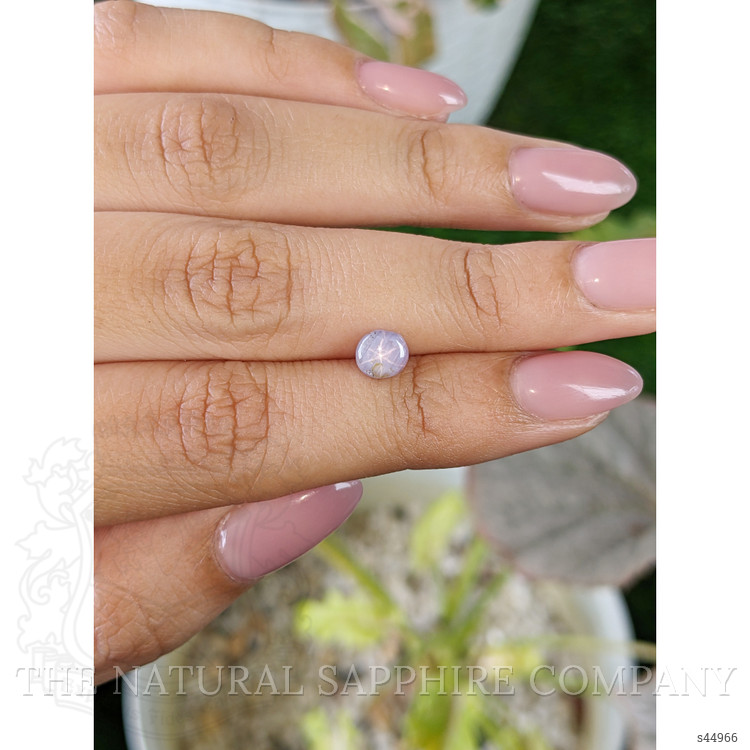 1.33 Ct. Purple Star Sapphire from Ceylon (Sri Lanka)