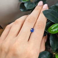 1.03 Ct. Blue Sapphire from Ceylon (Sri Lanka) Life Style