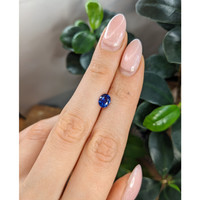 1.13 Ct. Blue Sapphire from Ceylon (Sri Lanka) Life Style
