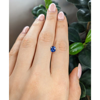 1.04 Ct. Blue Sapphire from Ceylon (Sri Lanka) Life Style