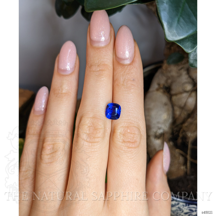 3.14 Ct. Blue Sapphire from Ceylon (Sri Lanka)