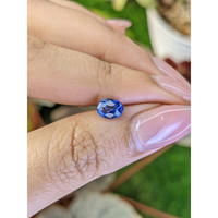 1.01 Ct. Blue Sapphire from Ceylon (Sri Lanka) Life Style