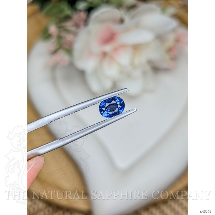 1.04 Ct. Blue Sapphire from Ceylon (Sri Lanka)
