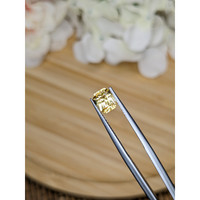 1.51 Ct. Yellow Sapphire from Ceylon (Sri Lanka) Life Style