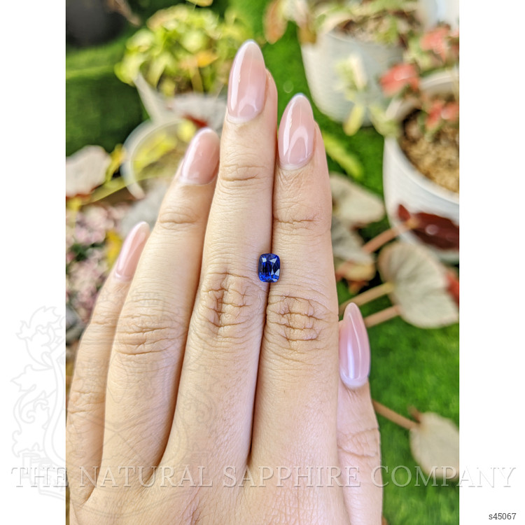 1.06 Ct. Blue Sapphire from Ceylon (Sri Lanka)