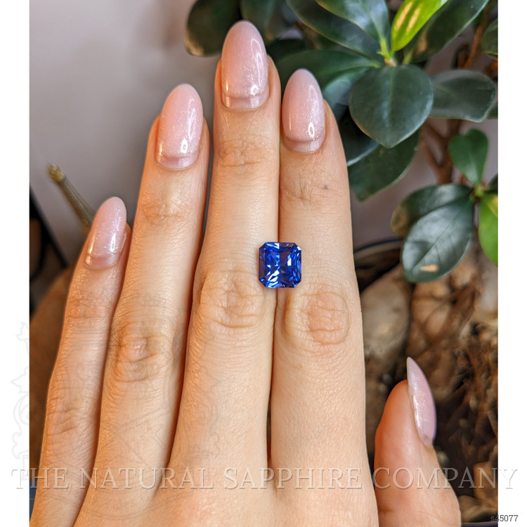 5.01 Ct. Blue Sapphire from Ceylon (Sri Lanka)