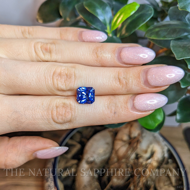 5.01 Ct. Blue Sapphire from Ceylon (Sri Lanka)
