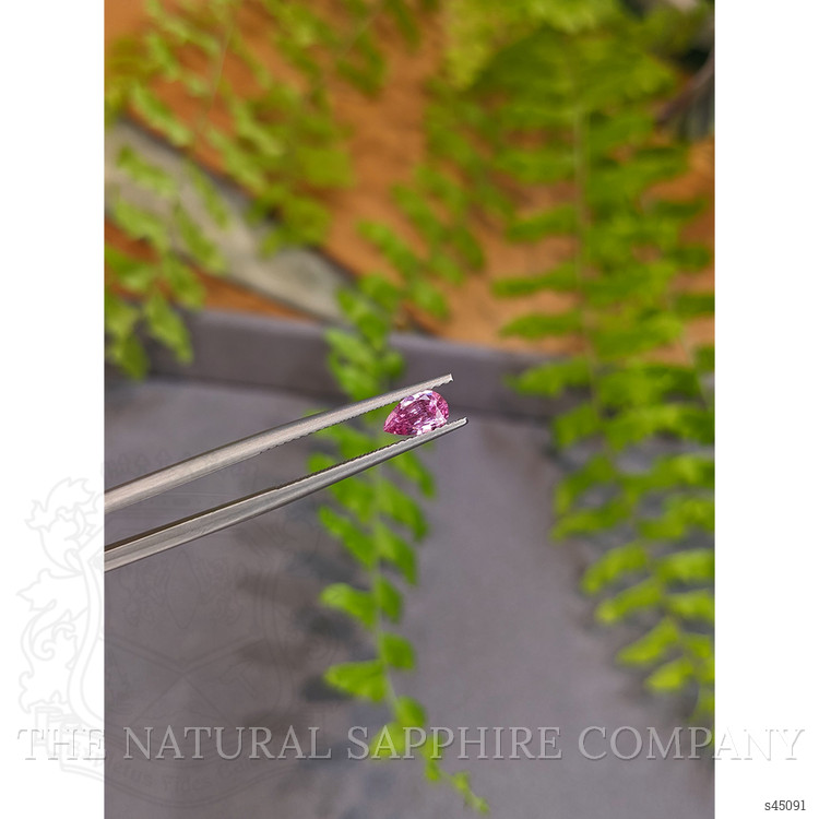 0.47 Ct. Pink Sapphire from Ceylon (Sri Lanka)