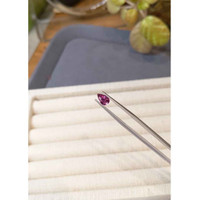 1.02 Ct. Purplish Pink Sapphire from Ceylon (Sri Lanka) Life Style