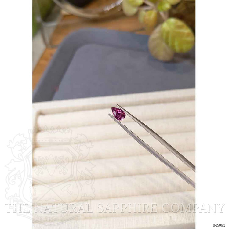 1.02 Ct. Purplish Pink Sapphire from Ceylon (Sri Lanka)