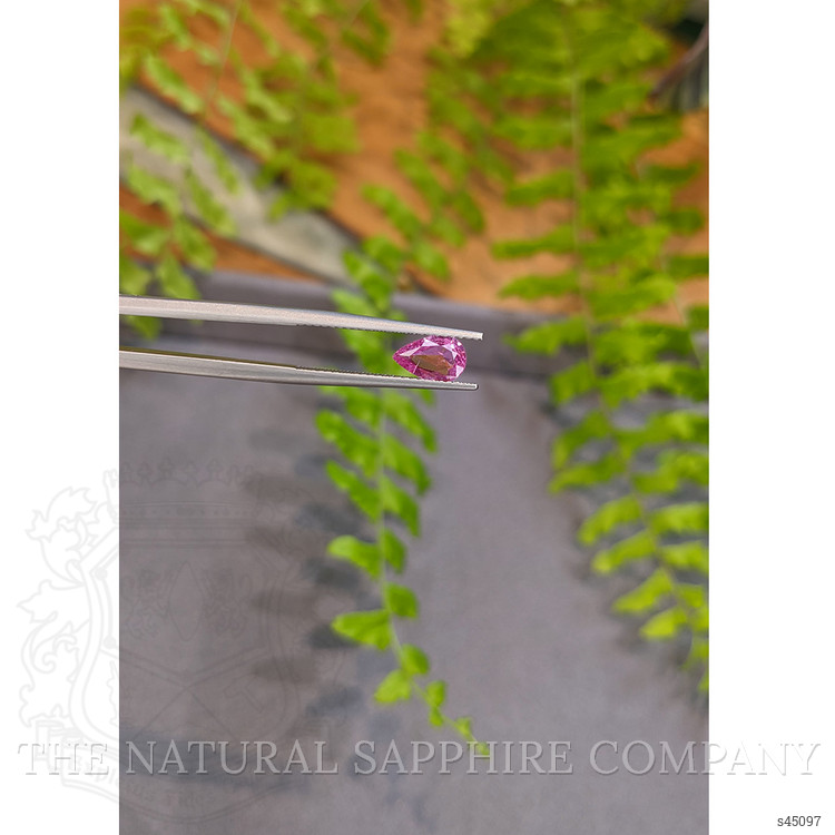 0.75 Ct. Pink Sapphire from Ceylon (Sri Lanka)