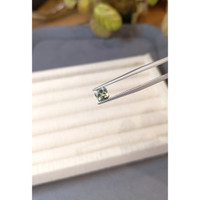 1.05 Ct. Yellowish Green Sapphire from Montana Life Style