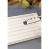 1.64 Ct. Bluish Green Sapphire from Montana Life Style