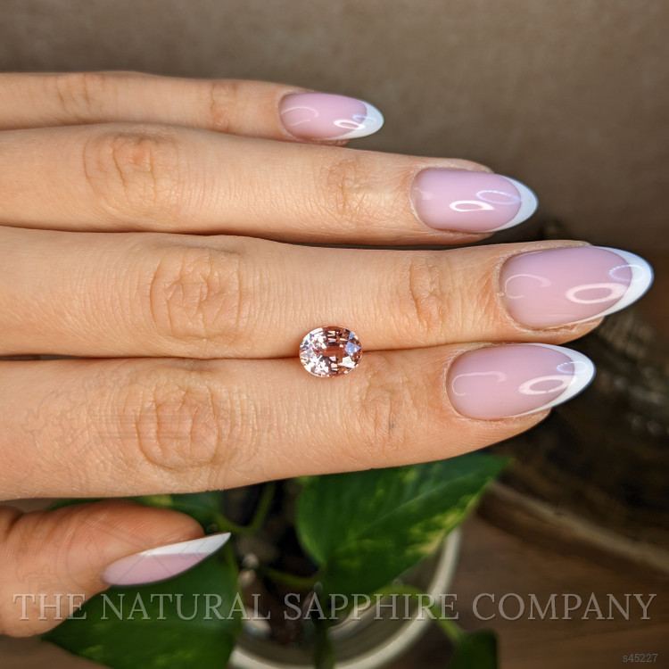 2.30 Ct. Padparadscha Sapphire from Ceylon (Sri Lanka)