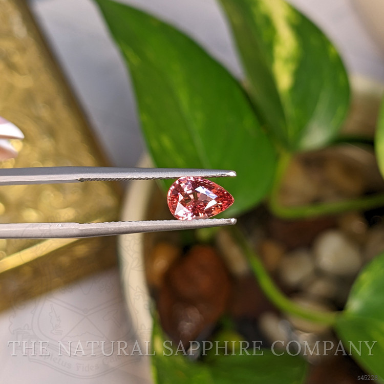 1.52 Ct. Padparadscha Sapphire from Ceylon (Sri Lanka)