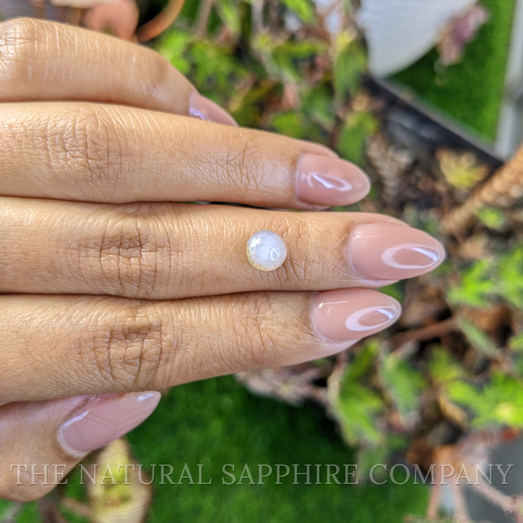 2.35 Ct. Purple Star Sapphire from Ceylon (Sri Lanka)