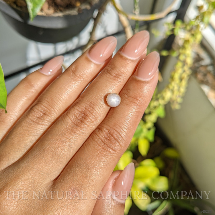 2.35 Ct. Purple Star Sapphire from Ceylon (Sri Lanka)