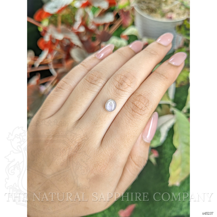 1.57 Ct. Grey Star Sapphire from Ceylon (Sri Lanka)