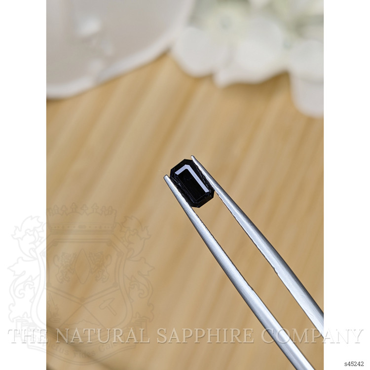 0.81 Ct. Blue Sapphire from Ceylon (Sri Lanka)