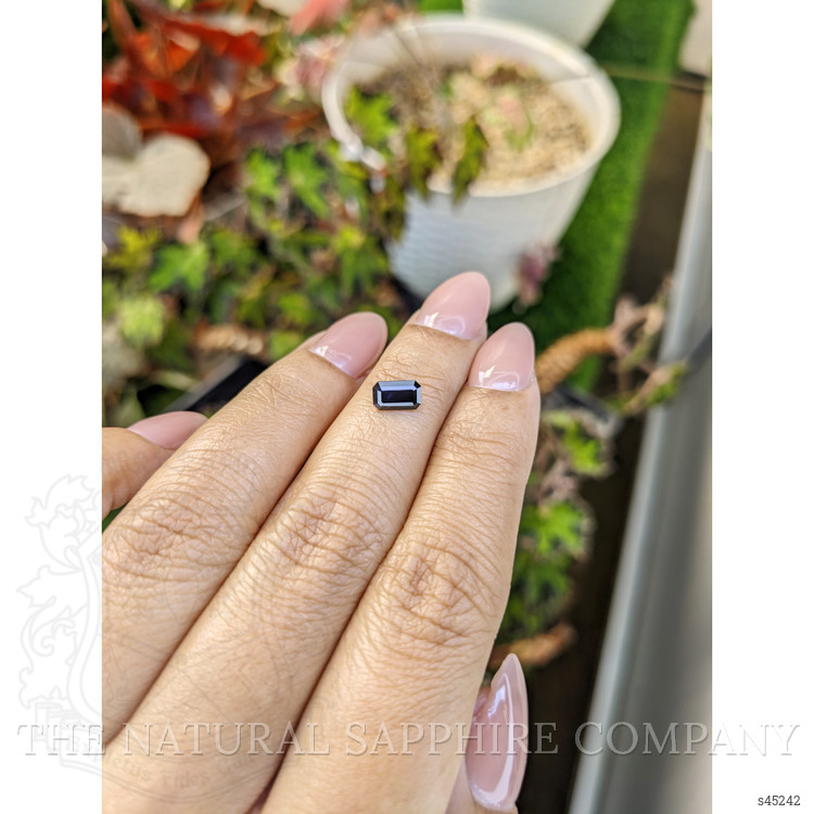 0.81 Ct. Blue Sapphire from Ceylon (Sri Lanka)
