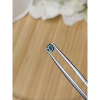 0.39 Ct. Green Sapphire from Ceylon (Sri Lanka) Life Style