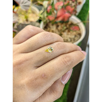 1.08 Ct. Yellow Sapphire from Ceylon (Sri Lanka) Life Style