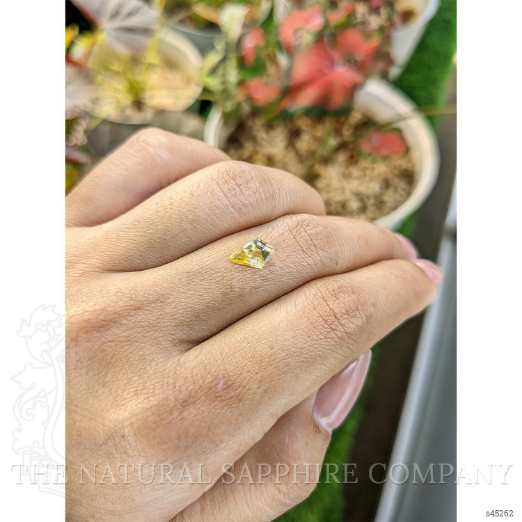 1.08 Ct. Yellow Sapphire from Ceylon (Sri Lanka)