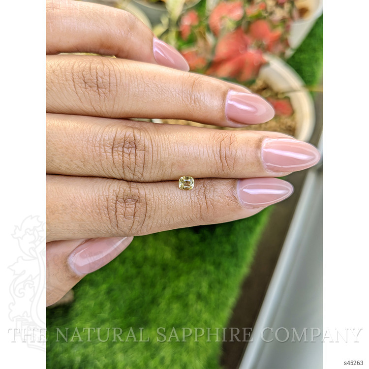 0.40 Ct. Yellow Sapphire from Ceylon (Sri Lanka)